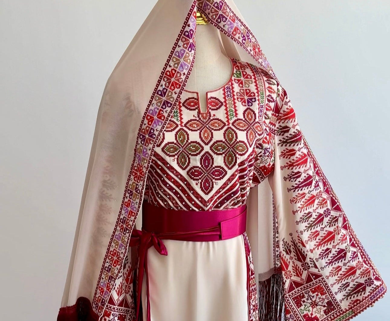 Authentic Palestinian thobes in Qatar