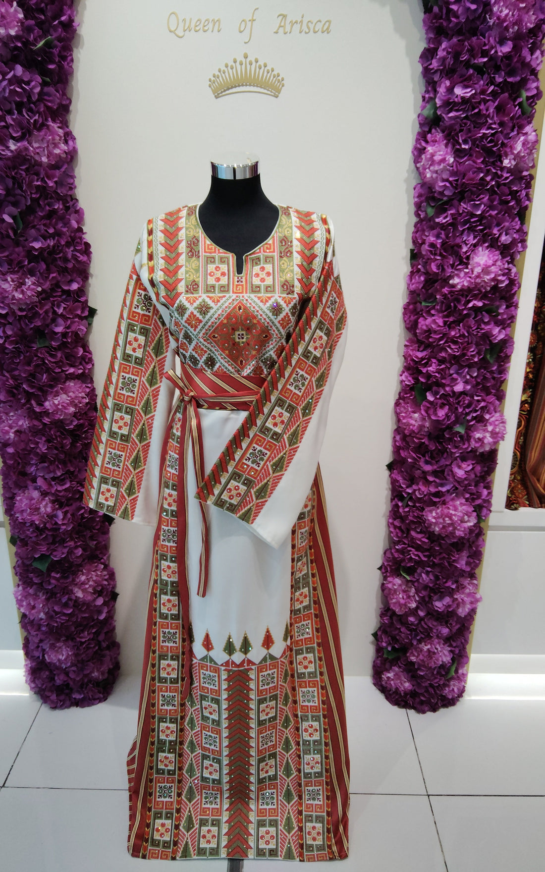 Where to Buy Authentic Palestinian Thobes in Qatar: A Guide to Timeless Heritage & Modern Elegance