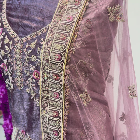 embroidered lehenga Qatar
wedding lehenga Doha

